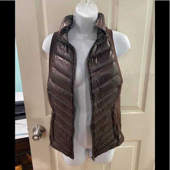 Coats | Alo Altitude Puffer Vest | Poshmark